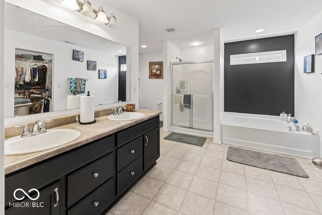 1416 Gleneagle Drive, Indianapolis, IN 46239