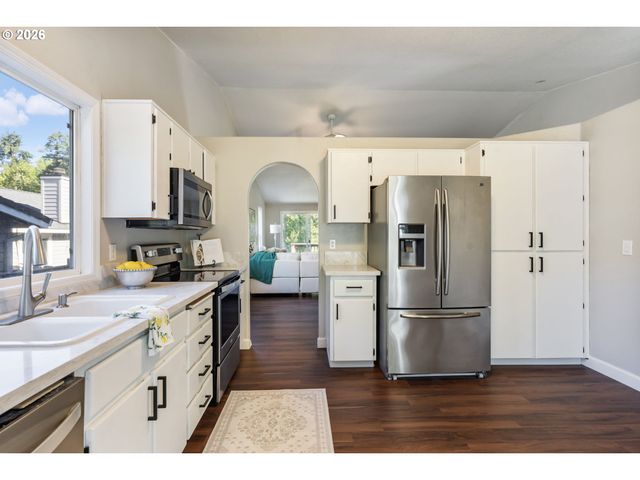 16315 Sw WILLOW Dr, Sherwood, OR 97140