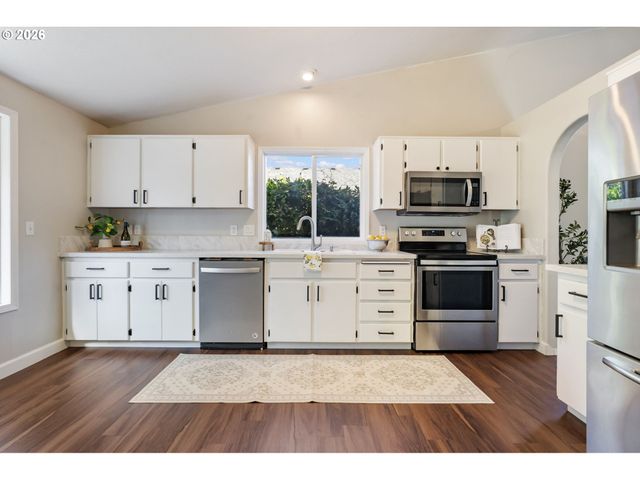 16315 Sw WILLOW Dr, Sherwood, OR 97140