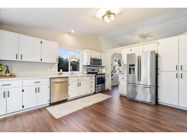 16315 Sw WILLOW Dr, Sherwood, OR 97140