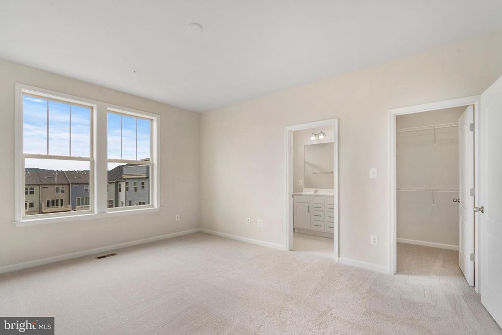 Image 15 of property listing at 5872 BELLA MARIE WAY, Frederick, MD 21703