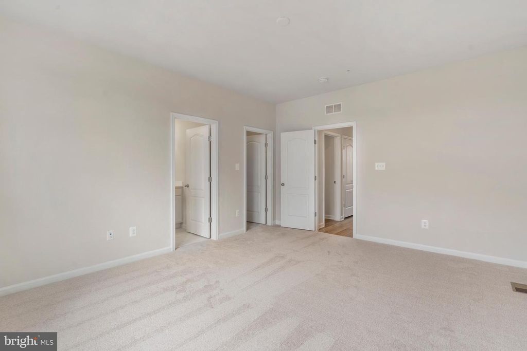 Image 16 of property listing at 5872 BELLA MARIE WAY, Frederick, MD 21703
