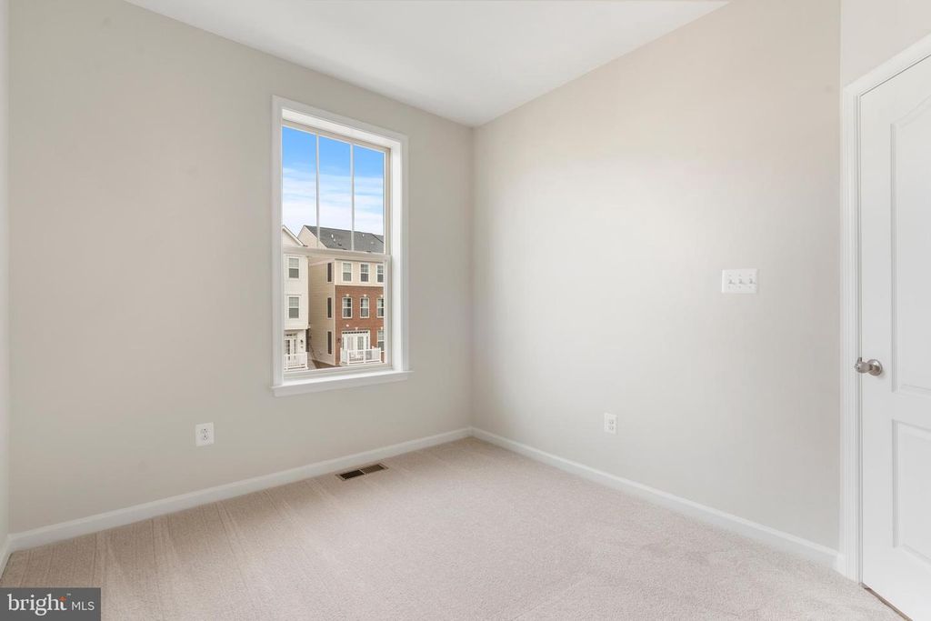 Image 19 of property listing at 5872 BELLA MARIE WAY, Frederick, MD 21703