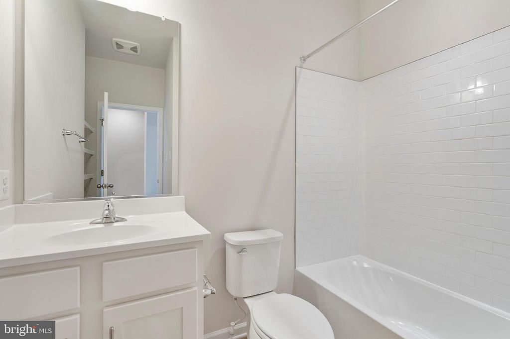Image 21 of property listing at 5872 BELLA MARIE WAY, Frederick, MD 21703