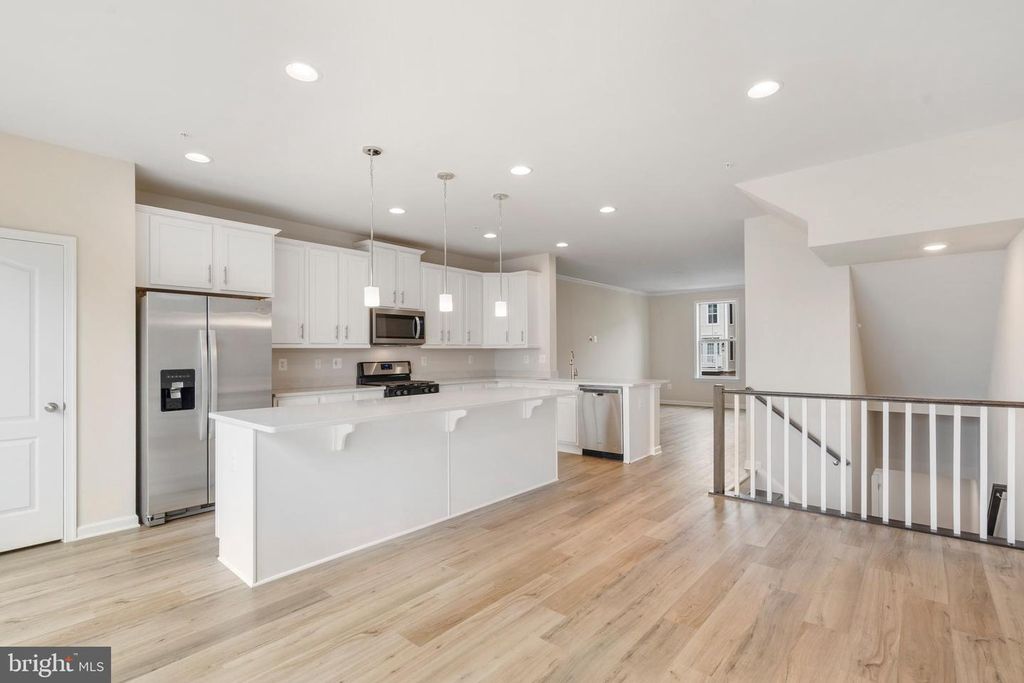Image 8 of property listing at 5872 BELLA MARIE WAY, Frederick, MD 21703