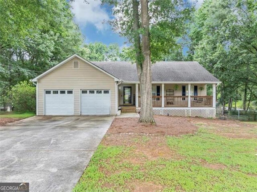 250 DAILEYS PLANTATION Drive, Mcdonough, GA 30253