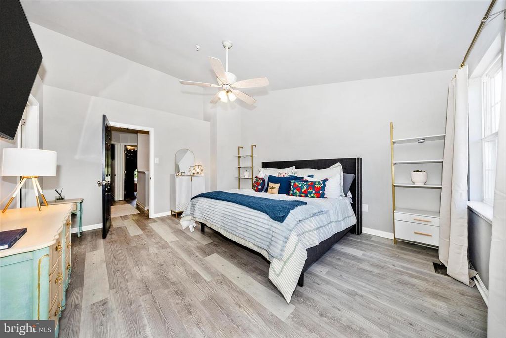 Image 21 of property listing at 2250 WETHERBURNE WAY, Frederick, MD 21702