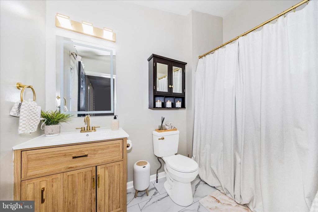 Image 24 of property listing at 2250 WETHERBURNE WAY, Frederick, MD 21702