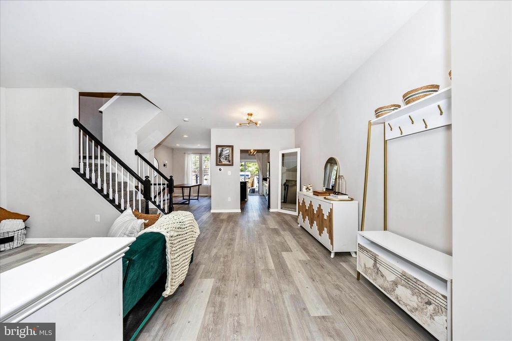 Image 5 of property listing at 2250 WETHERBURNE WAY, Frederick, MD 21702