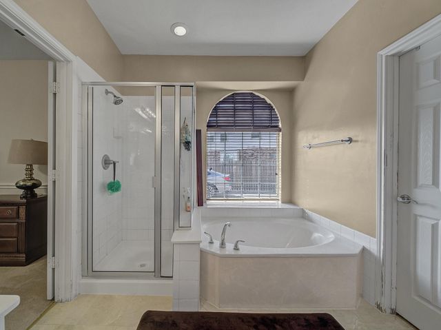 1002 Saint Gregory Drive, Mansfield, TX 76063