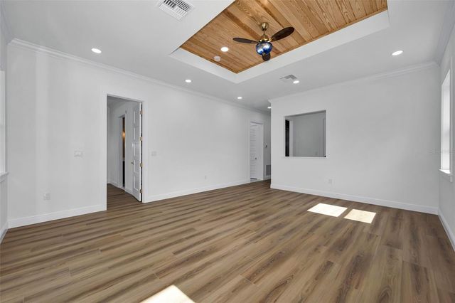 158 E SPRUCE STREET, Tarpon Springs, FL 34689
