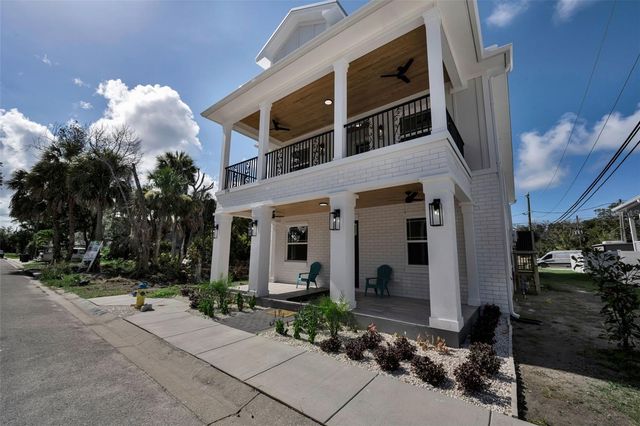 158 E SPRUCE STREET, Tarpon Springs, FL 34689