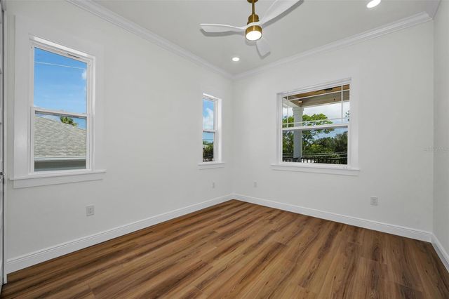 158 E SPRUCE STREET, Tarpon Springs, FL 34689