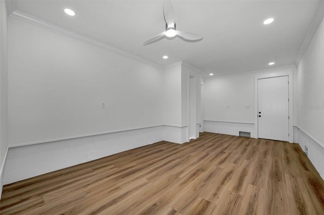158 E SPRUCE STREET, Tarpon Springs, FL 34689