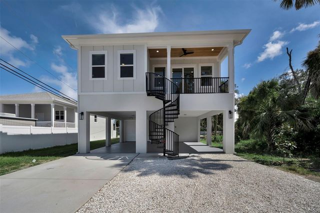 158 E SPRUCE STREET, Tarpon Springs, FL 34689