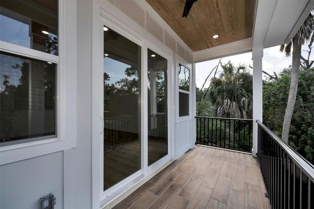 158 E SPRUCE STREET, Tarpon Springs, FL 34689