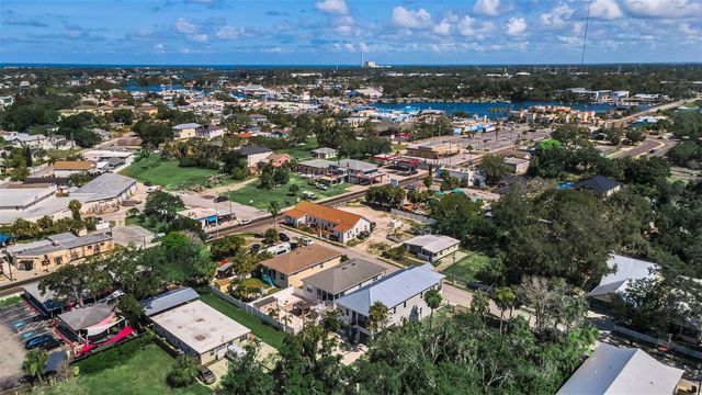158 E SPRUCE STREET, Tarpon Springs, FL 34689