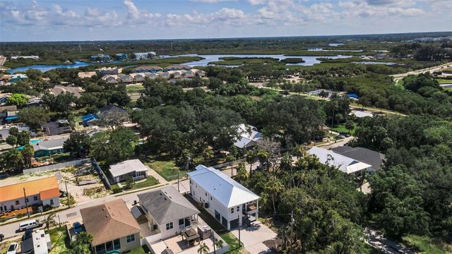 158 E SPRUCE STREET, Tarpon Springs, FL 34689