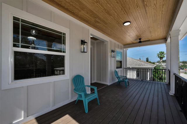 158 E SPRUCE STREET, Tarpon Springs, FL 34689