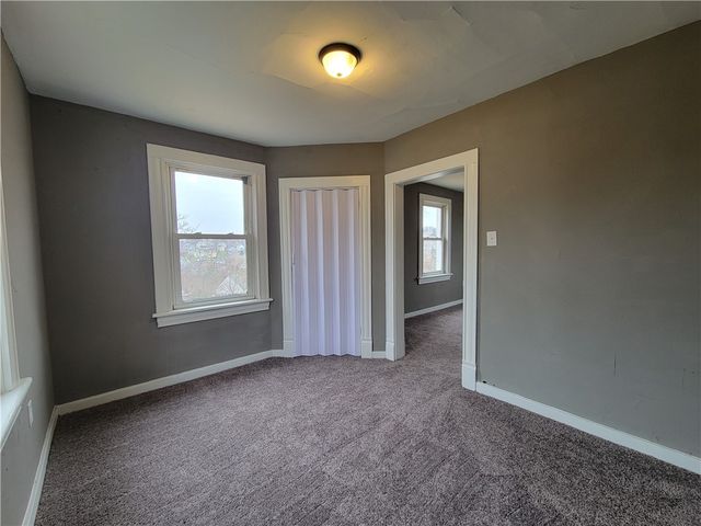 3417 Duquesne Ave, West Mifflin, PA 15122