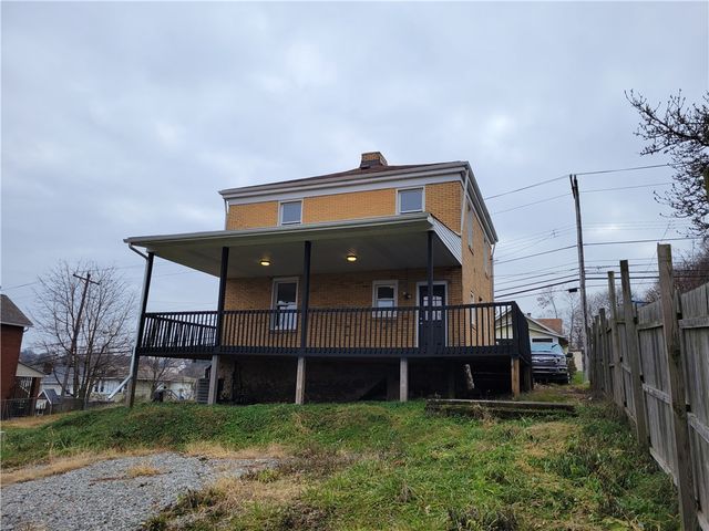 3417 Duquesne Ave, West Mifflin, PA 15122