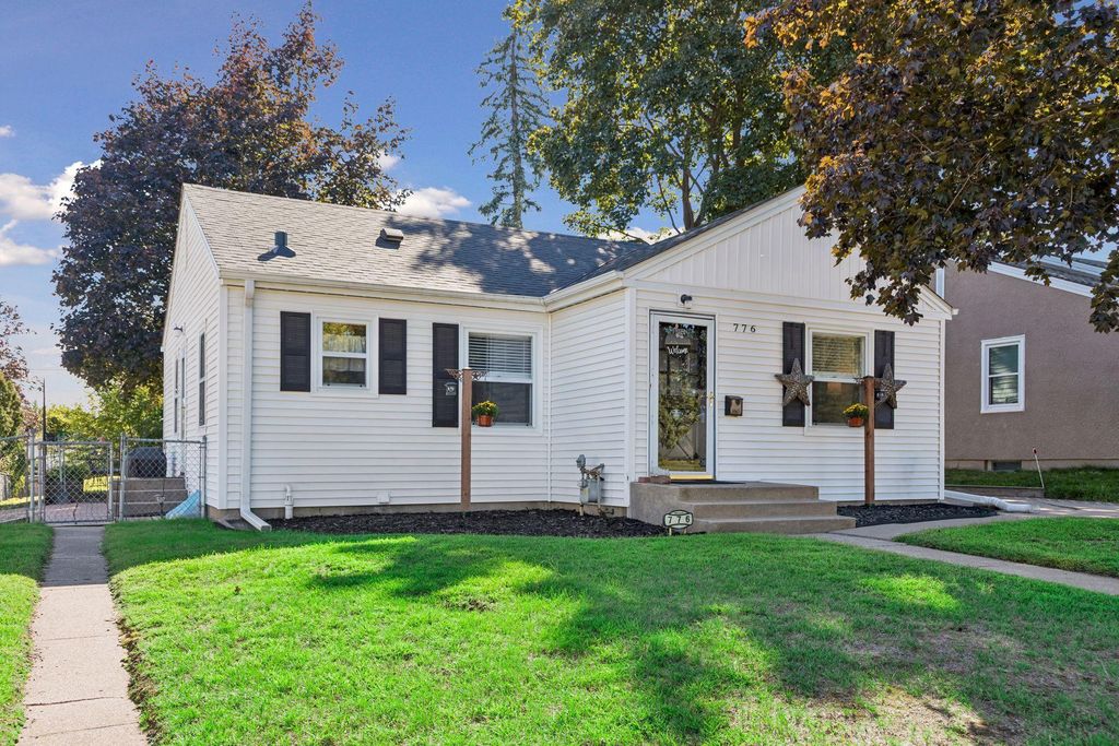 776 Parkview Avenue, Saint Paul, MN 55117 — exterior