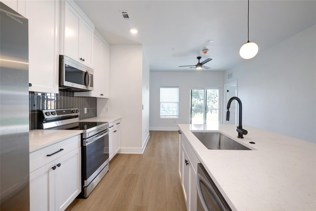 3000 E Duval ST 101, Austin, TX 78705