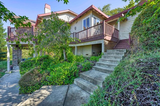 2233 Toscana Pl, Auburn, CA 95603