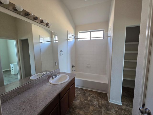 107 Piney Pathway, Magnolia, TX 77354