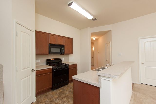 107 Piney Pathway, Magnolia, TX 77354