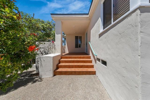 2853 Dove Street, San Diego, CA 92103