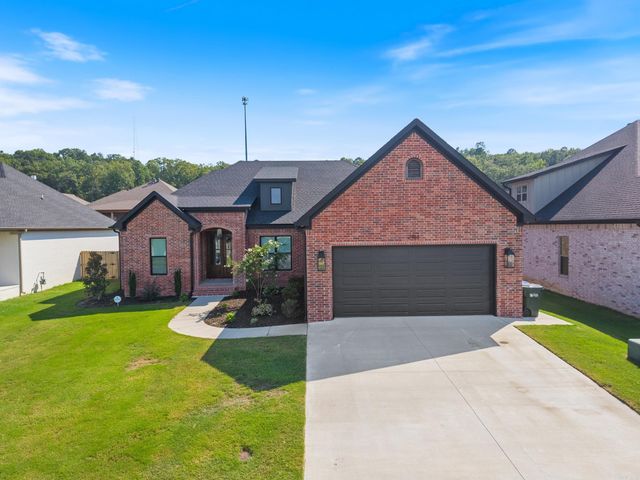 2465 Lilac Drive, Conway, AR 72034