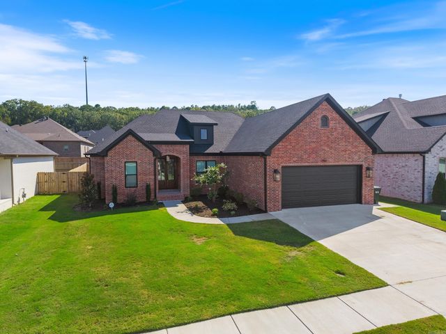 2465 Lilac Drive, Conway, AR 72034