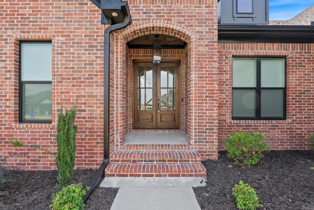 2465 Lilac Drive, Conway, AR 72034