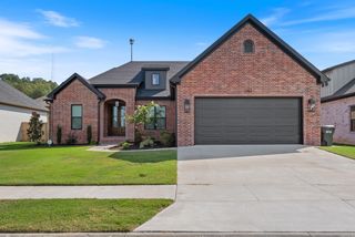 2465 Lilac Drive, Conway, AR 72034