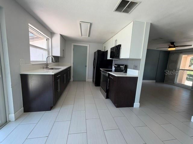 7904 WOODVINE CIRCLE, Tampa, FL 33615