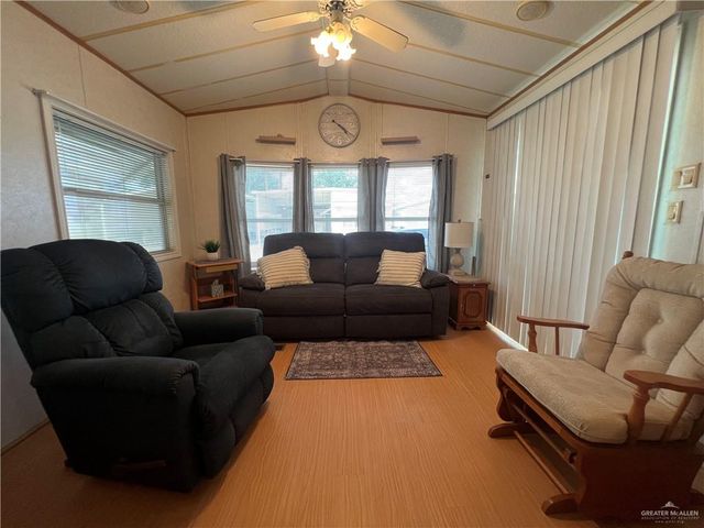 1720 Rio Grande Avenue, Mission, TX 78572