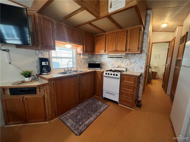 1720 Rio Grande Avenue, Mission, TX 78572