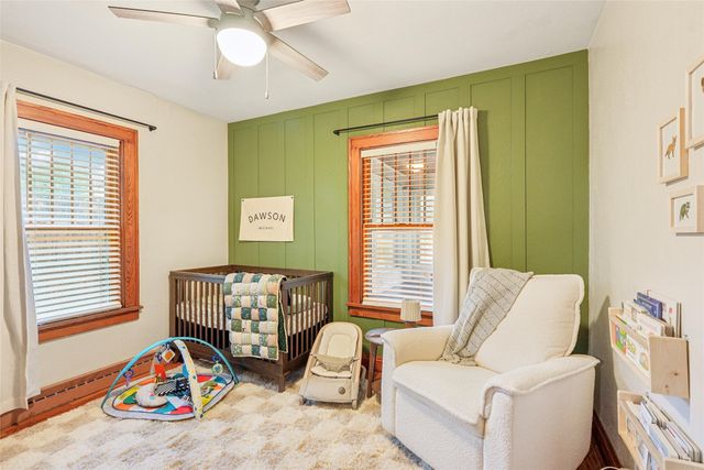 521 E 2nd Street S, Newton, IA 50208