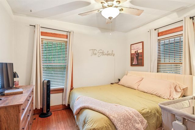 521 E 2nd Street S, Newton, IA 50208