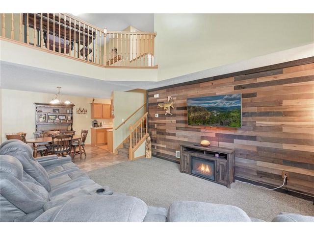 834 Summer Pines Circle, Hudson, WI 54016