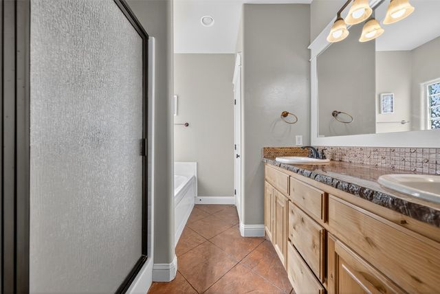 709 Linus Lane, Lindale, TX 75771