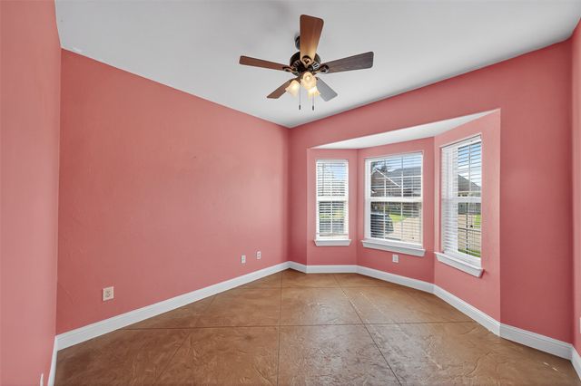 709 Linus Lane, Lindale, TX 75771