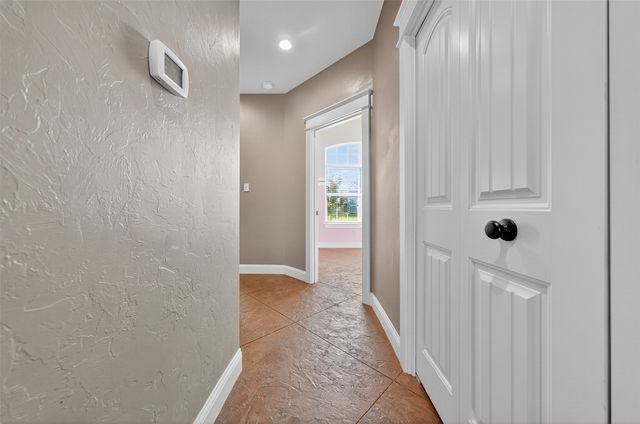 709 Linus Lane, Lindale, TX 75771