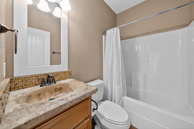 709 Linus Lane, Lindale, TX 75771