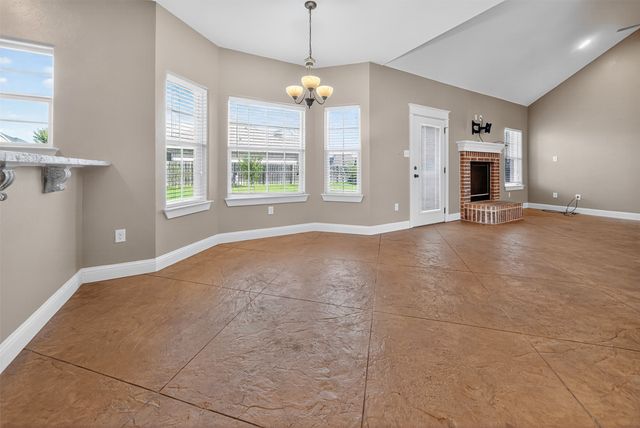 709 Linus Lane, Lindale, TX 75771