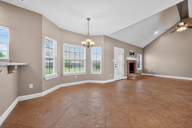 709 Linus Lane, Lindale, TX 75771