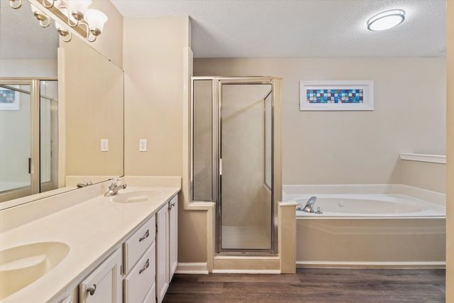 7665 DEXTER RUN CIR, Memphis, TN 38016