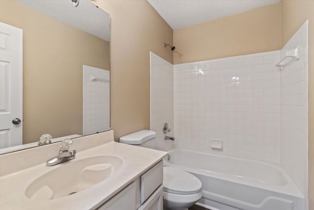 7665 DEXTER RUN CIR, Memphis, TN 38016