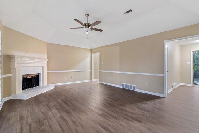 7665 DEXTER RUN CIR, Memphis, TN 38016